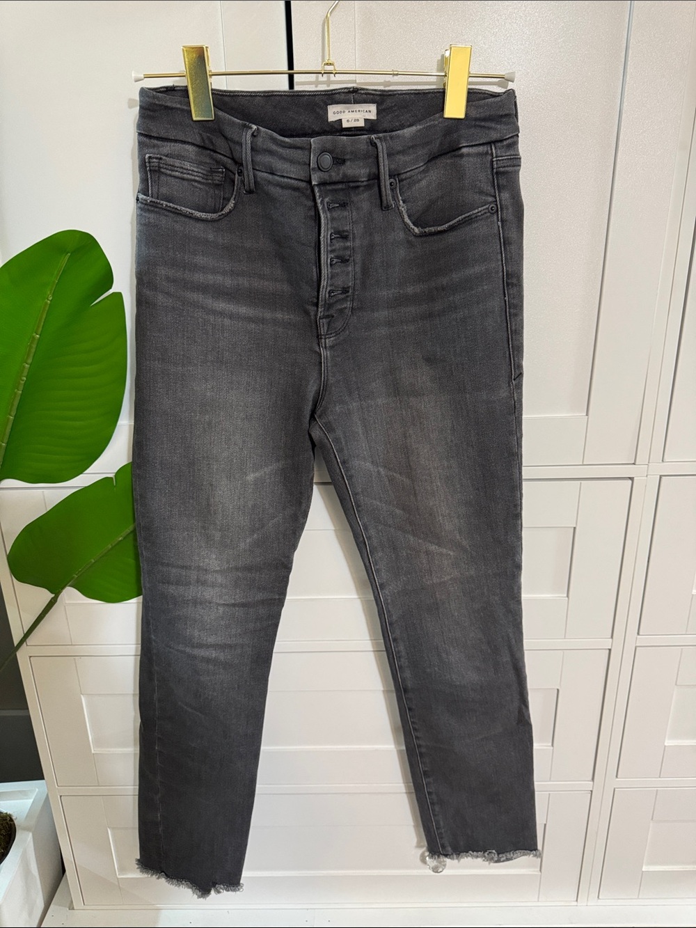 Good American Charcoal Gray High-Rise Cropped Slim Jeans